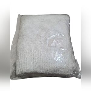 New In Package Rachel Miriam The Cloud Luxury Throw Blanket Cream OS